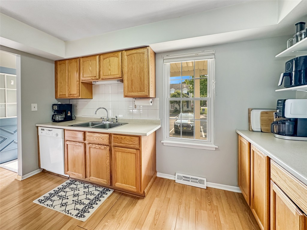1166 Appletree Lane, Erie, Pennsylvania image 6