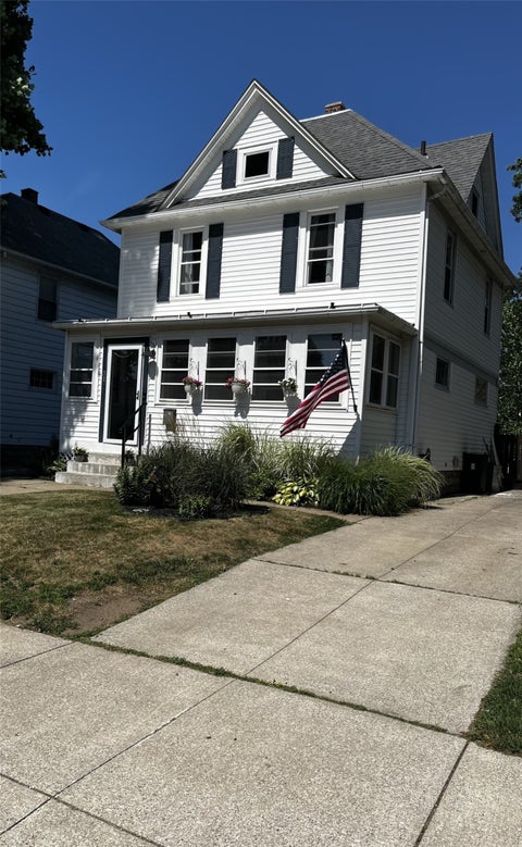 Homes For Sale - 319 Lincoln Avenue<br/> Erie, PA 16505