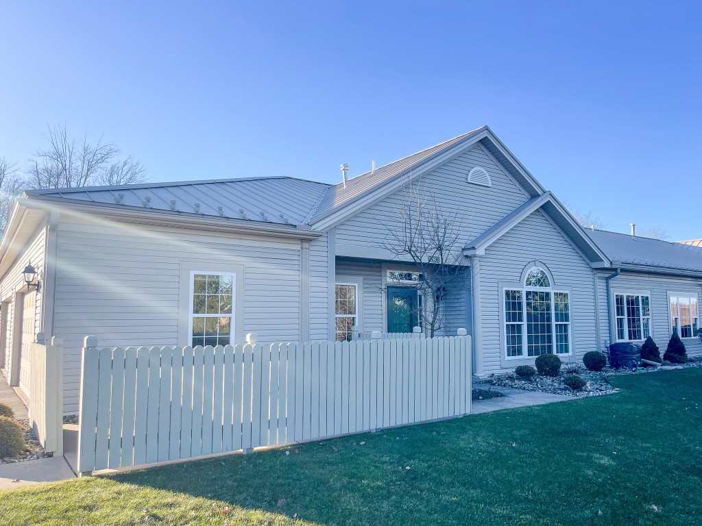 12803 Dawn Drive, Meadville, Pennsylvania image 2