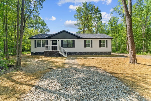 703 BEACH AVE, CAMBRIDGE SPRINGS, PA 16403 - Image 4eb0f179c23b3d98cfdcae1b647efeb4/2215959997