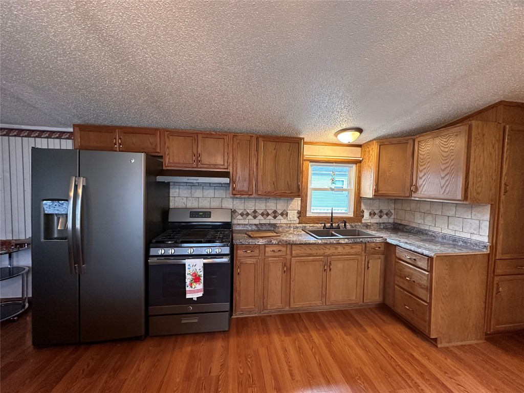 8217 Cloveridge Drive, Erie, Pennsylvania image 12