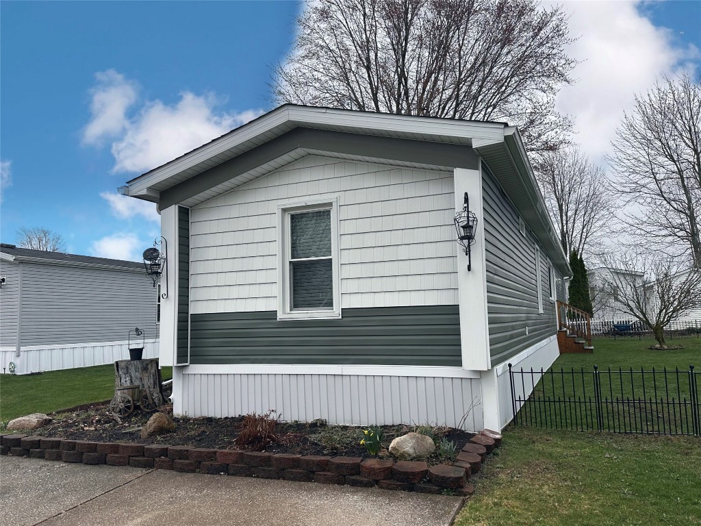 8217 Cloveridge Drive, Erie, Pennsylvania image 31
