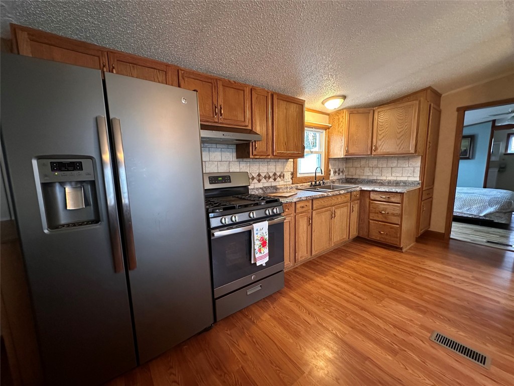 8217 Cloveridge Drive, Erie, Pennsylvania image 8
