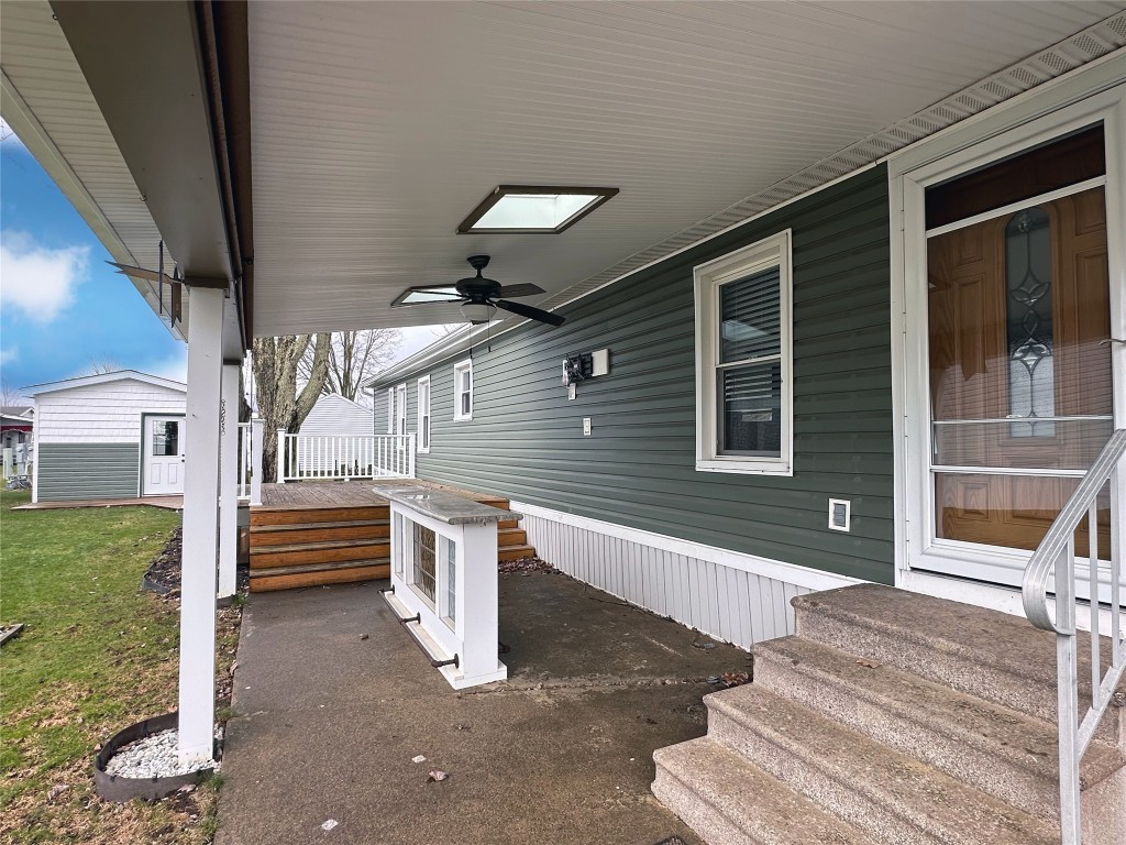 8217 Cloveridge Drive, Erie, Pennsylvania image 29