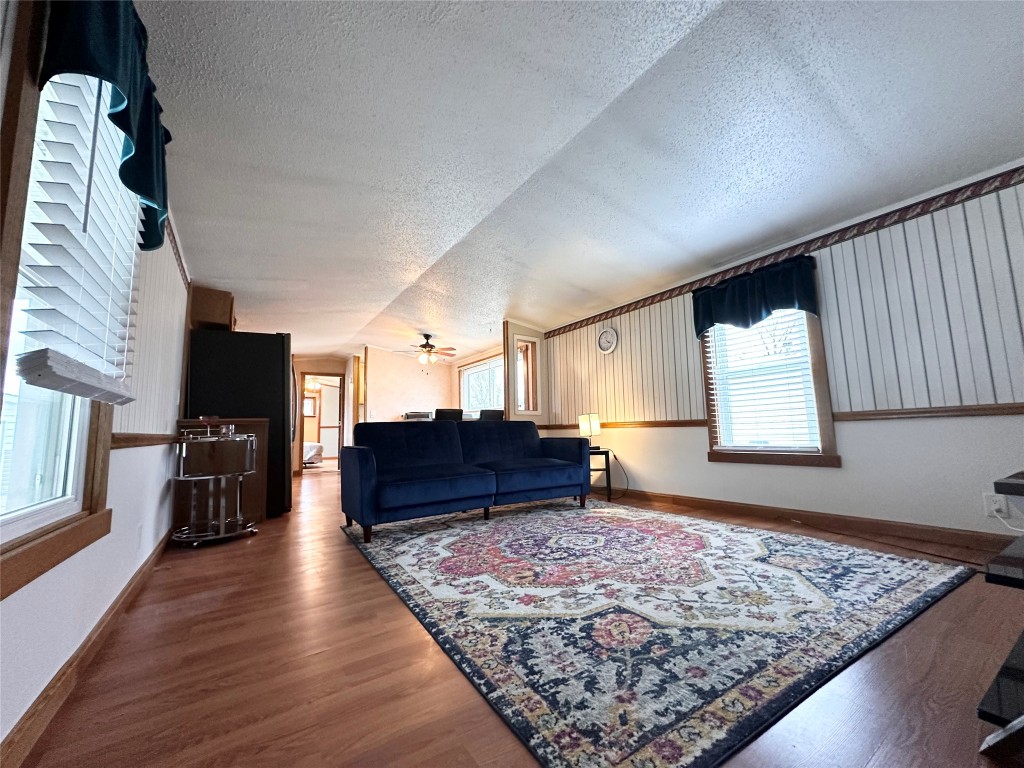 8217 Cloveridge Drive, Erie, Pennsylvania image 4