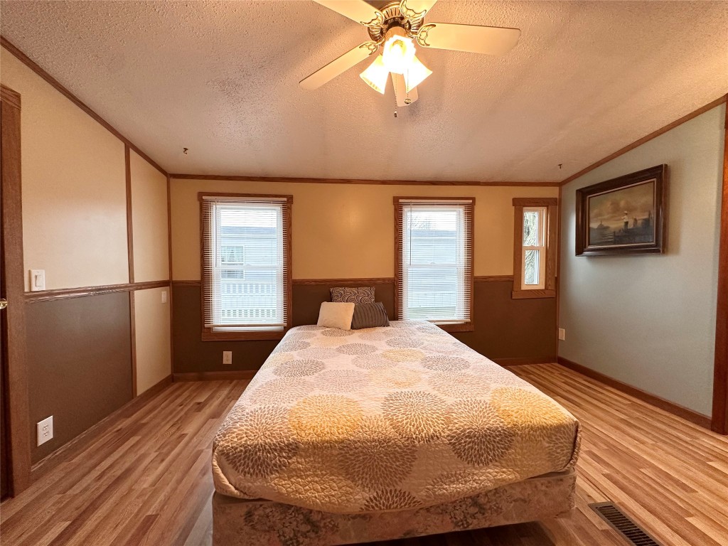 8217 Cloveridge Drive, Erie, Pennsylvania image 18