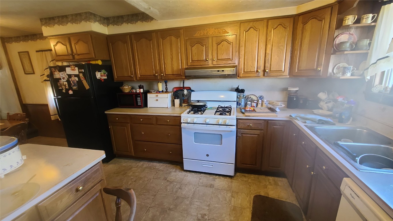 1156 W 23 Street, Erie, Pennsylvania image 11