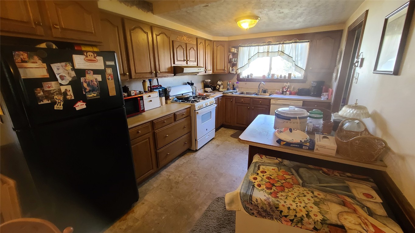 1156 W 23 Street, Erie, Pennsylvania image 8