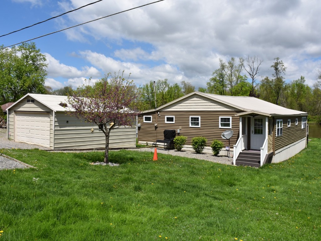 23068 Mallard Lane, Cochranton, Pennsylvania image 1