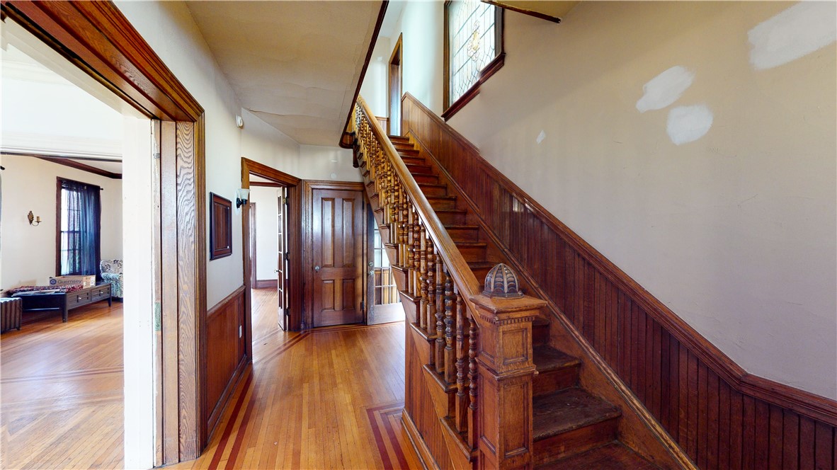 922 Myrtle Street, Erie, Pennsylvania image 5