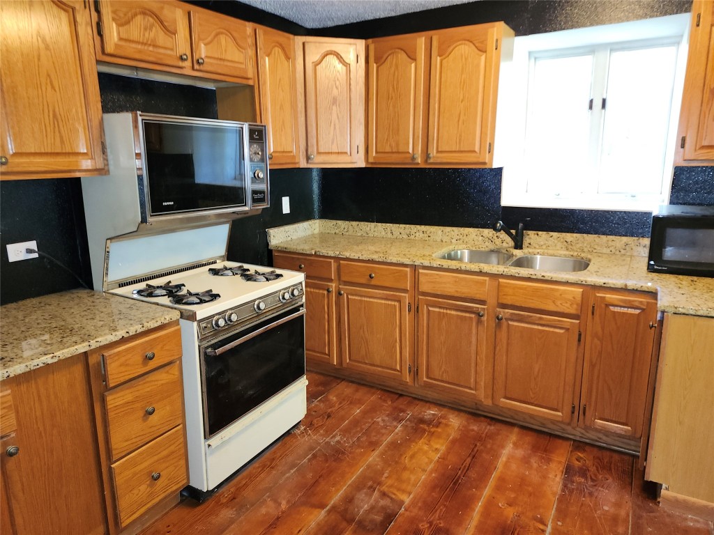 816 W 17th Street, Erie, Pennsylvania image 4