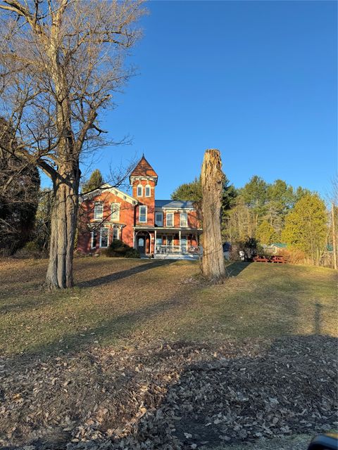 Homes For Sale - 11686 Tamarack Road<br/> Waterford, PA 16441