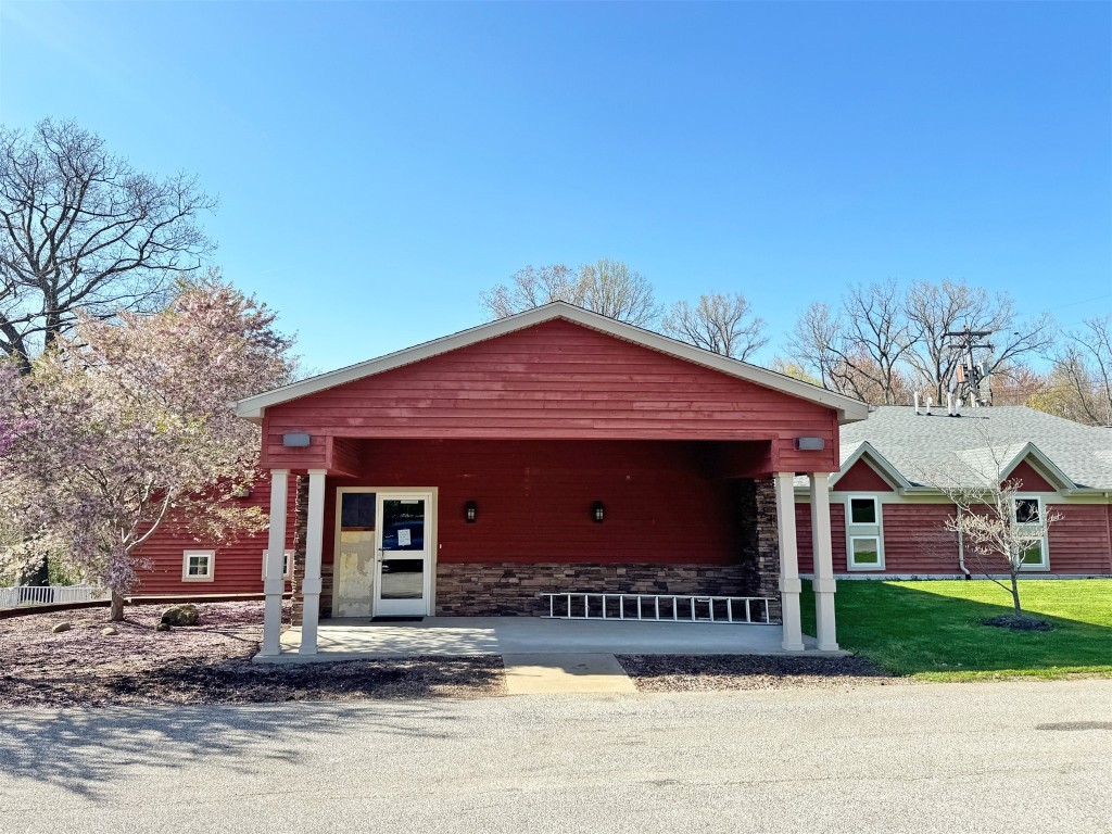5735 E Lake Road, Erie, Pennsylvania image 1