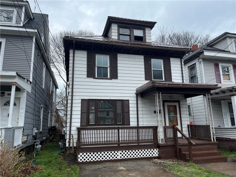 Photo for 752 E 6TH Street