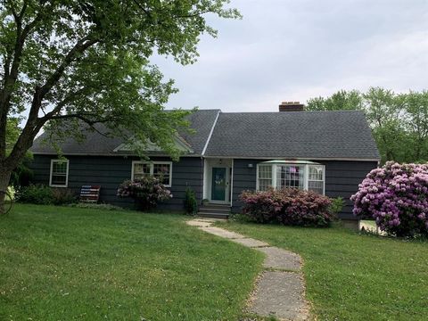 Multifamily For Sale - 2515 Zimmerly Road<br/> Erie, PA 16506