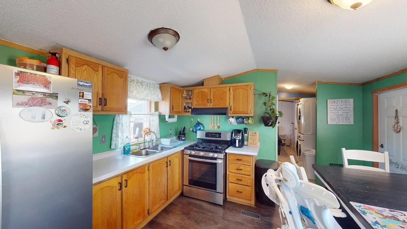 2722 Greenacre Drive, Erie, Pennsylvania image 14