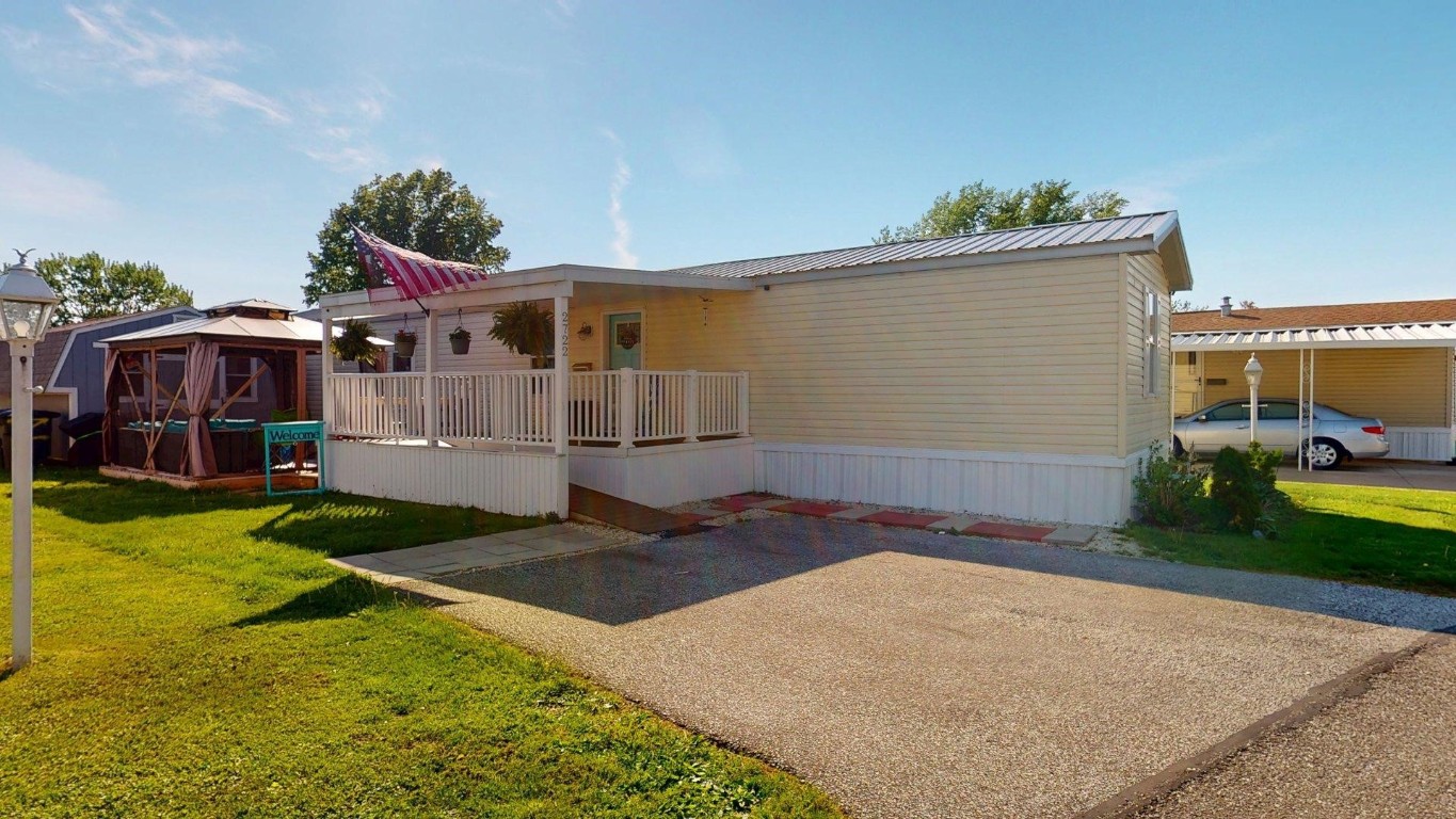 2722 Greenacre Drive, Erie, Pennsylvania image 1