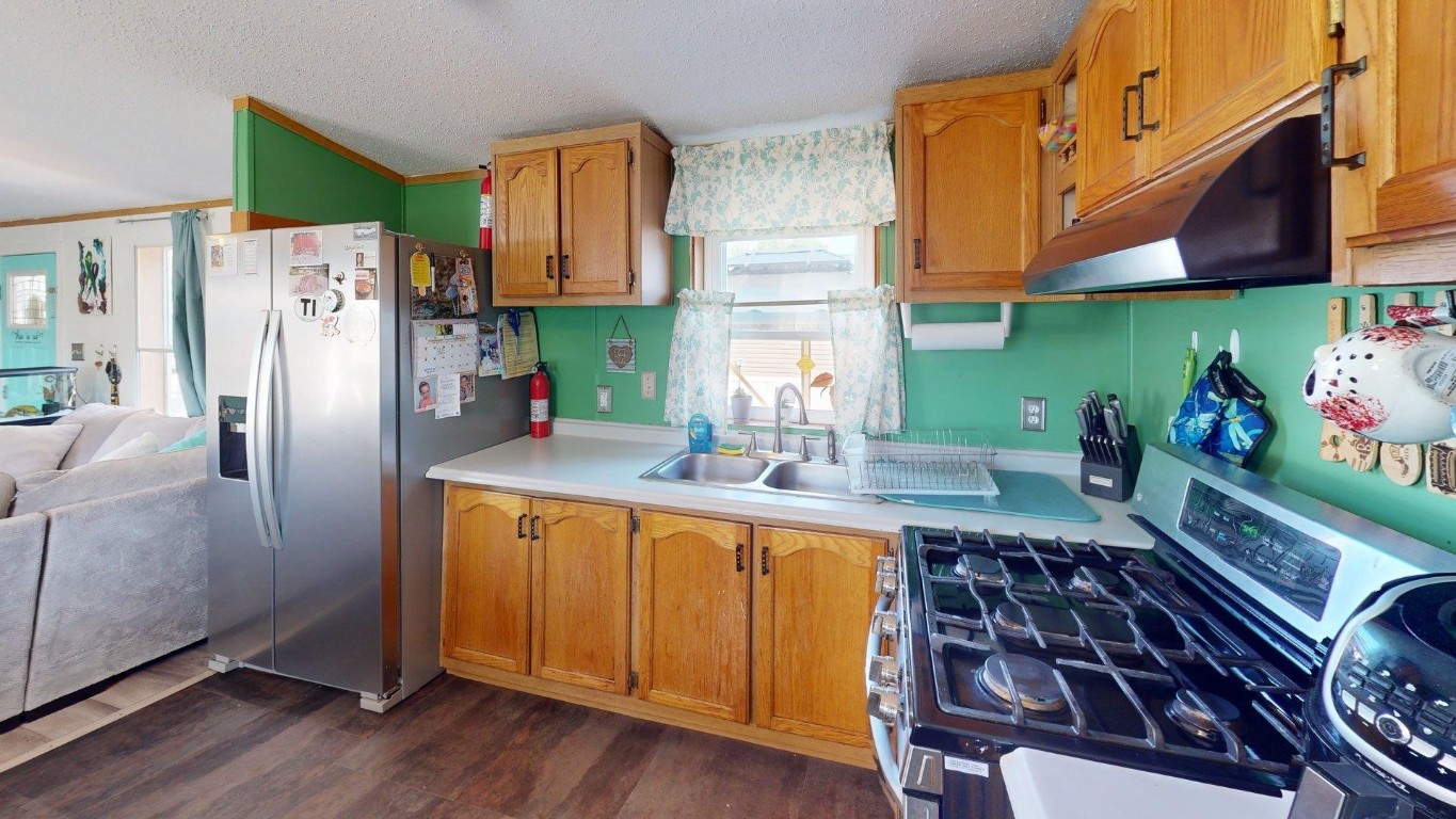 2722 Greenacre Drive, Erie, Pennsylvania image 17