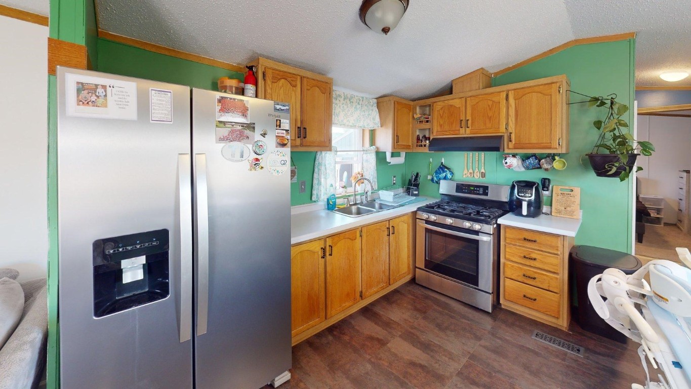 2722 Greenacre Drive, Erie, Pennsylvania image 12