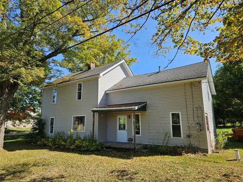 Homes For Sale - 105 S Spring Street<br/> Spartansburg, PA 16434