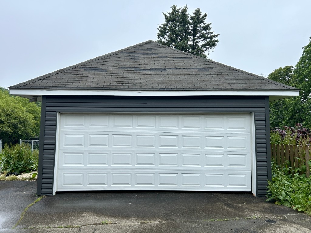 3942 W Ridge Road, Erie, Pennsylvania image 2