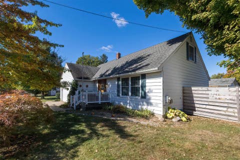 Photo for 44 WELLINGTON Street
