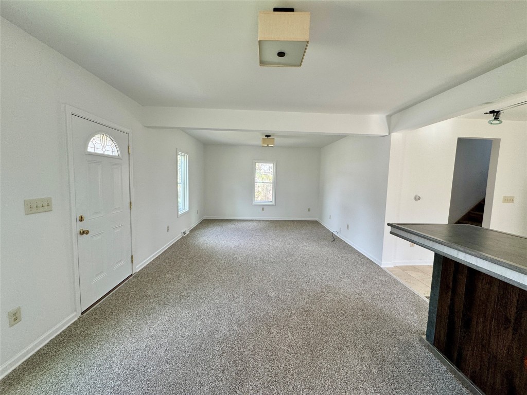 823 Wyoming Avenue, Erie, Pennsylvania image 4