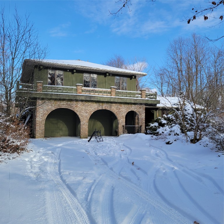 525 Beach Drive, Fairview, Pennsylvania image 1