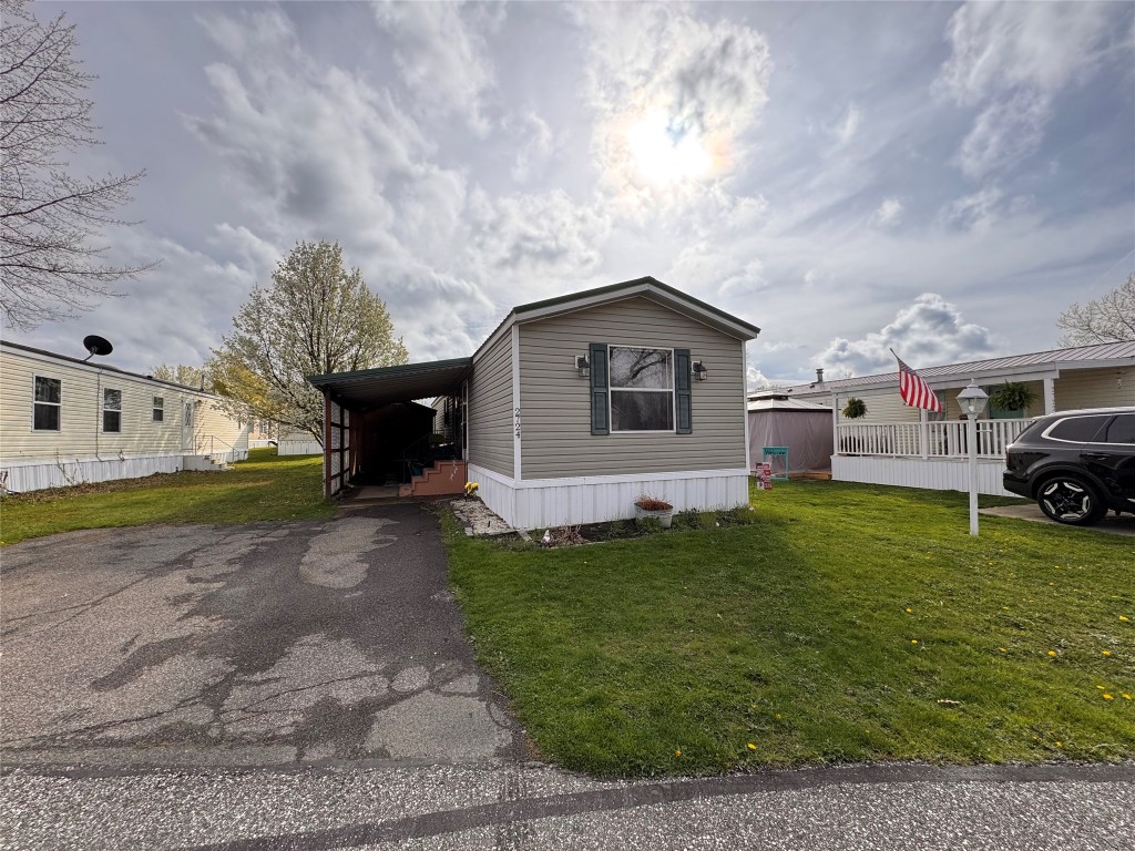 2724 Green Acre Drive, Erie, Pennsylvania image 2