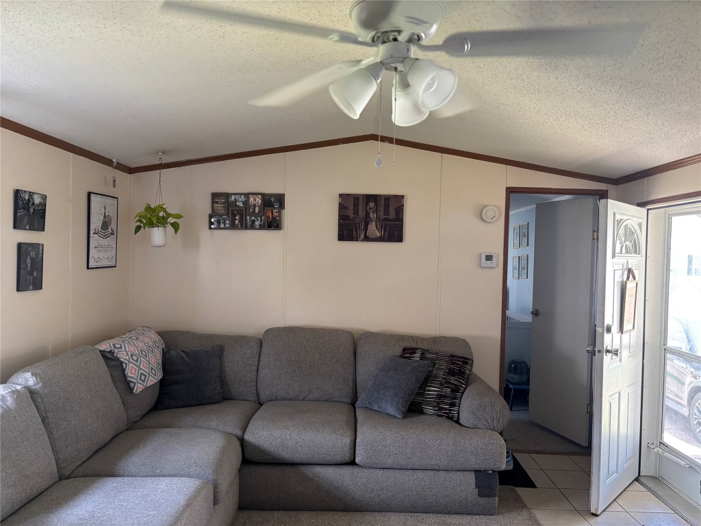 2724 Green Acre Drive, Erie, Pennsylvania image 4