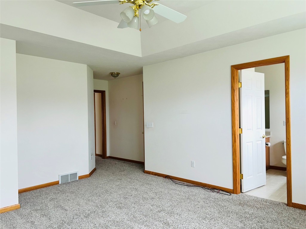 6480 Meadowland Circle, Erie, Pennsylvania image 27