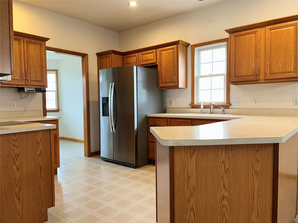 6480 Meadowland Circle, Erie, Pennsylvania image 9