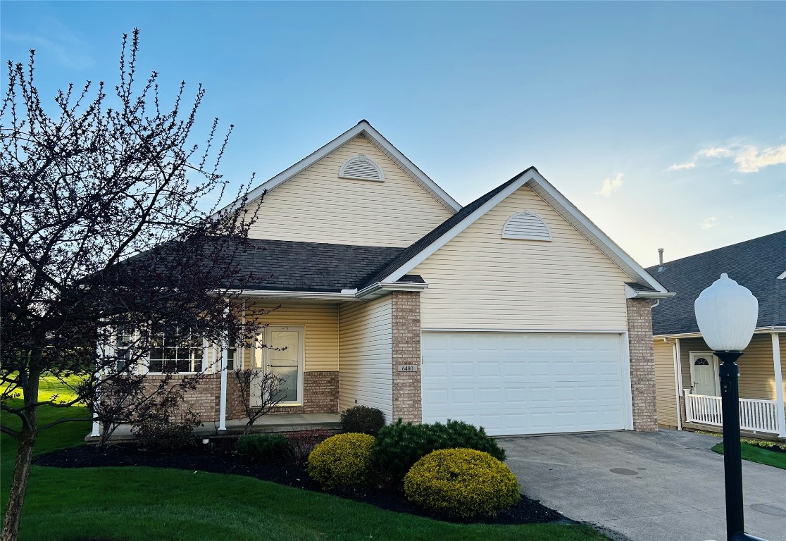 6480 Meadowland Circle, Erie, Pennsylvania image 2