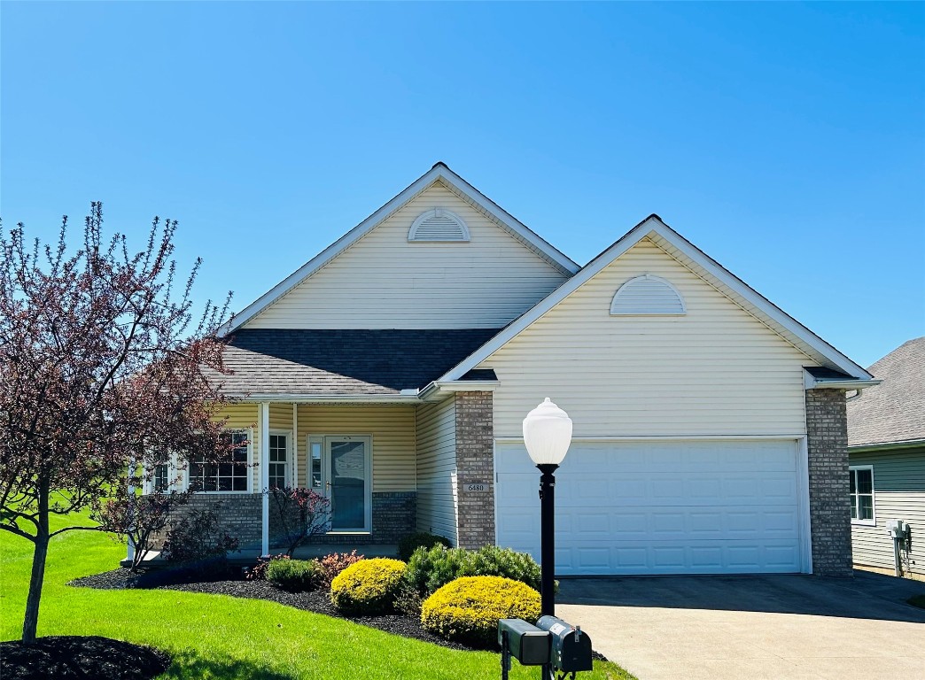 6480 Meadowland Circle, Erie, Pennsylvania image 3