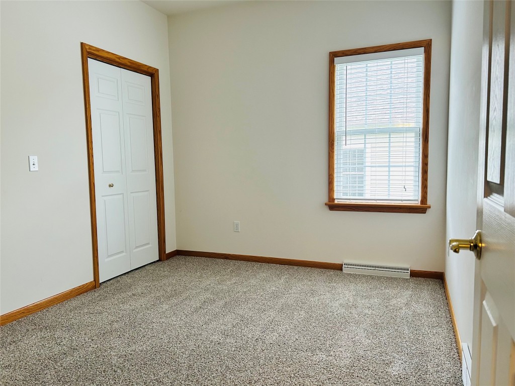 6480 Meadowland Circle, Erie, Pennsylvania image 31