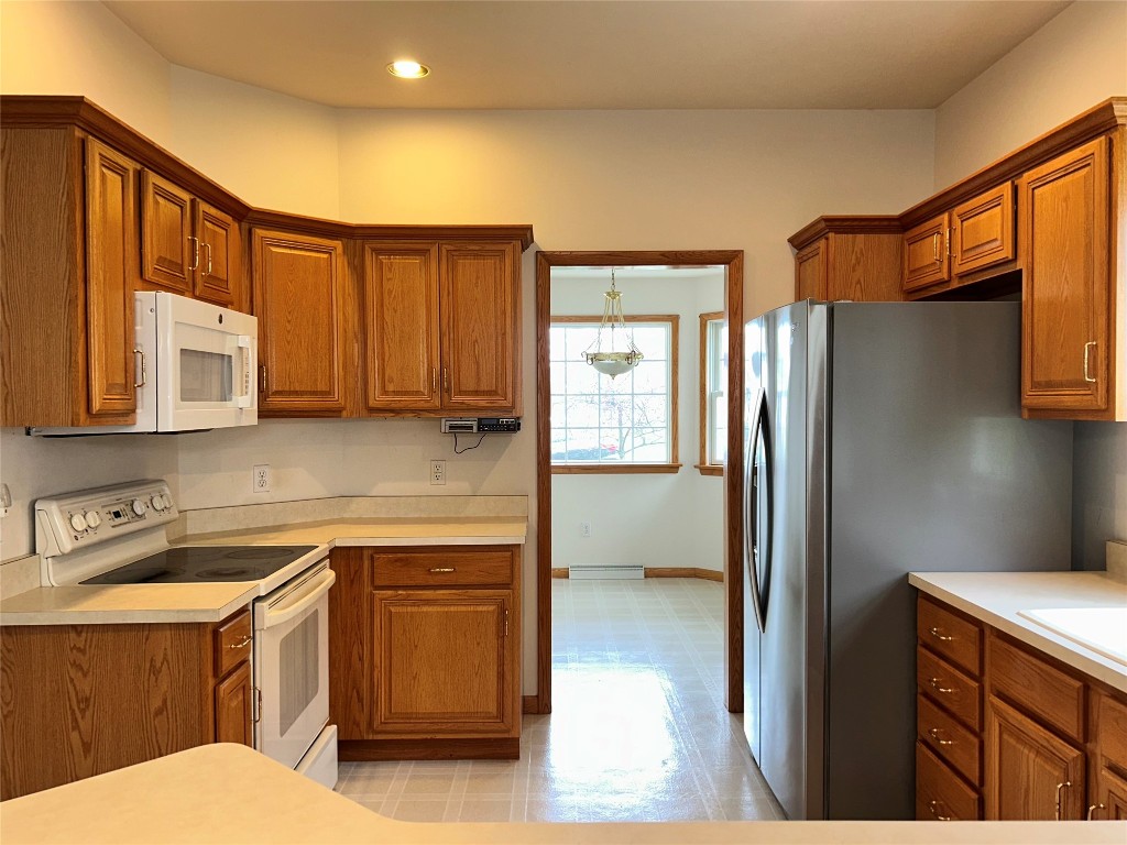 6480 Meadowland Circle, Erie, Pennsylvania image 11
