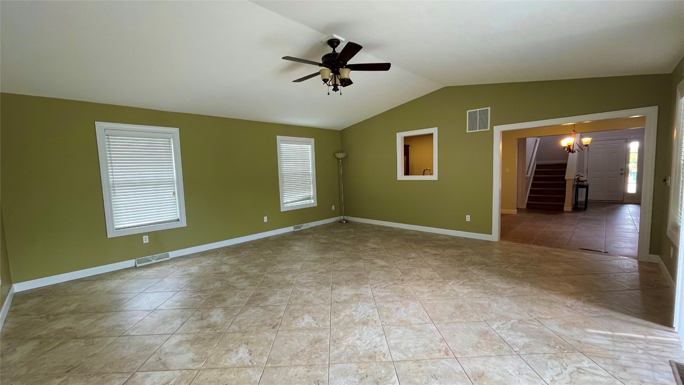 2906 N Birch Run, Erie, Pennsylvania image 5