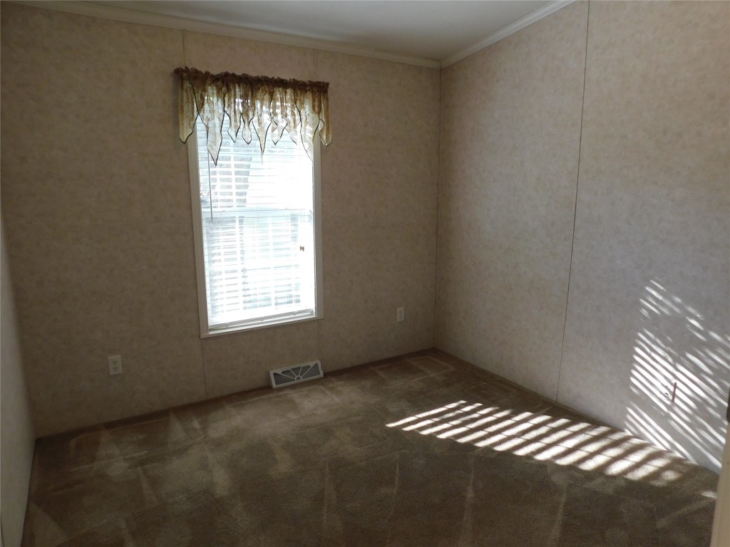 8223 Timberwood Lane, Erie, Pennsylvania image 13