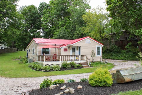 Homes For Sale - 12131 Shady Avenue<br/> Crawford County, Conneaut Lake, PA 16316