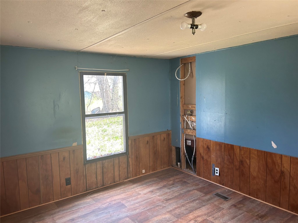 Hickory Drive, Espyville, Pennsylvania image 11