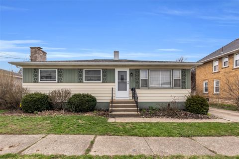 Homes For Sale - 4110 Zoar Avenue<br/> Erie, PA 16509