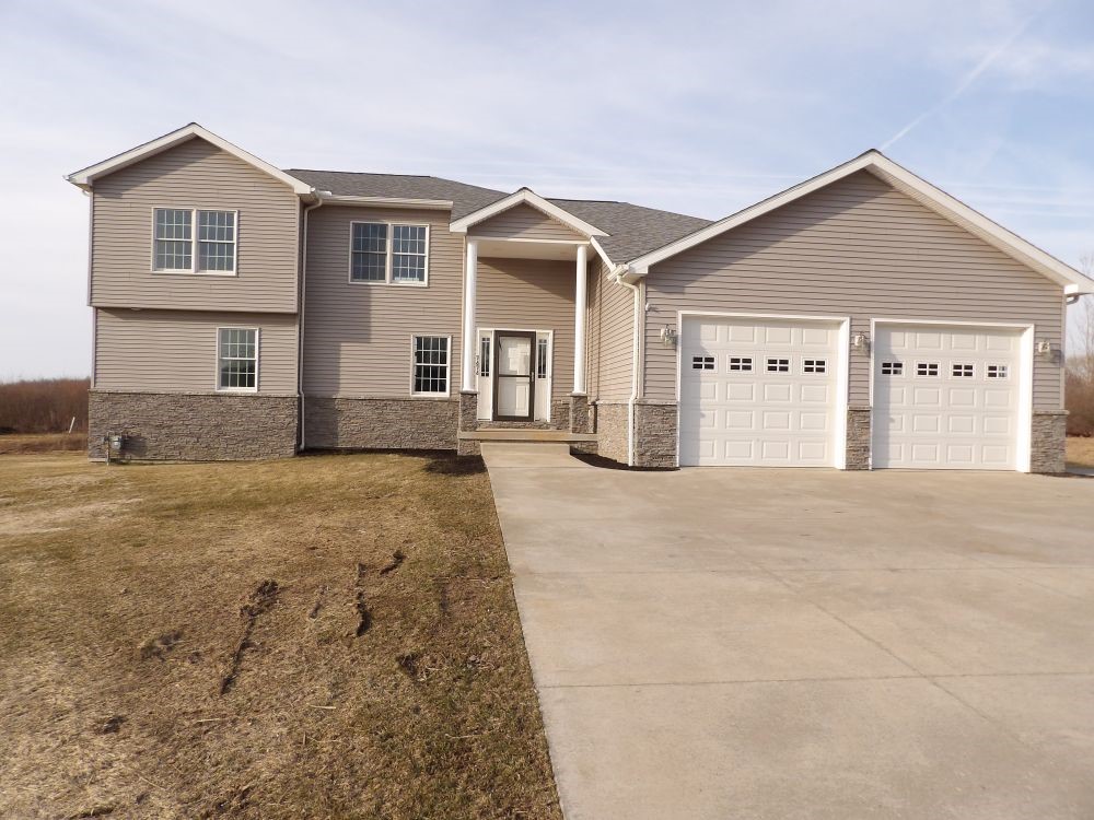 7676 Belle Road, Harborcreek, Pennsylvania image 1
