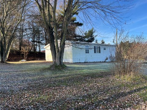 Homes For Sale - 7167 Pettis Road<br/> Meadville, PA 16335