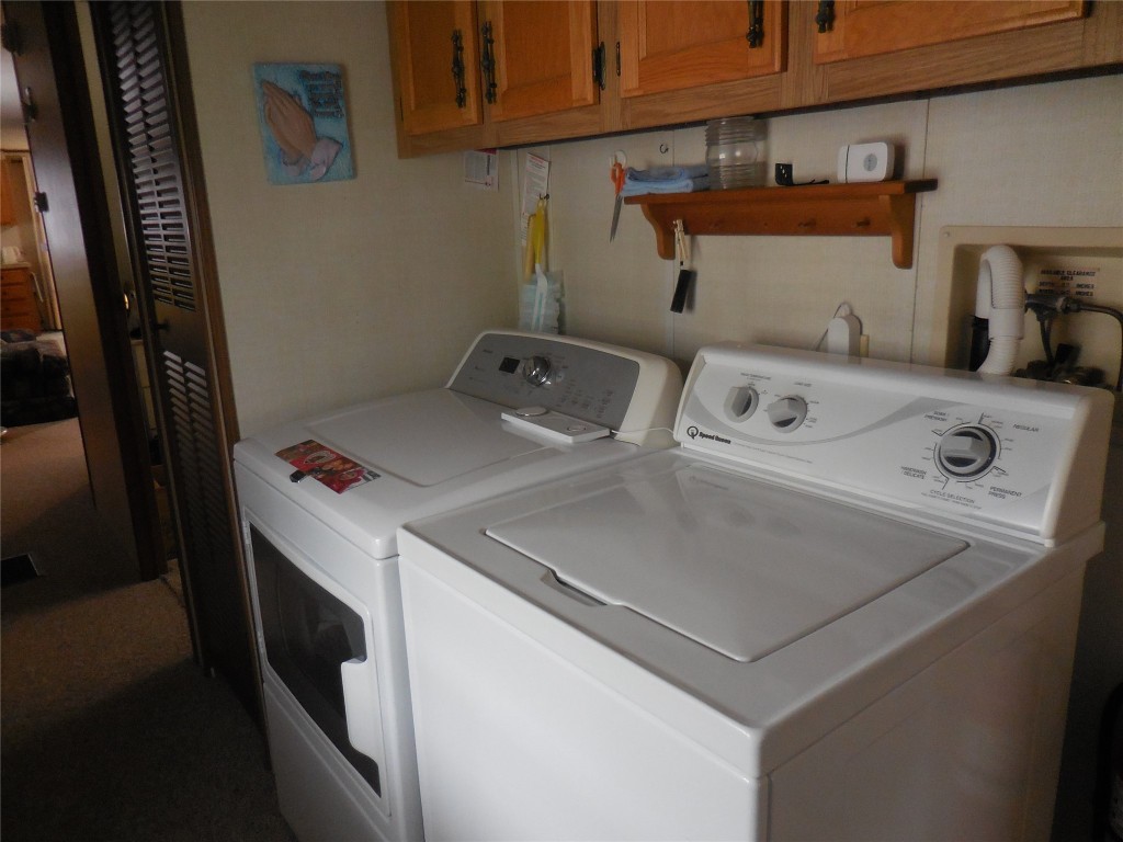 915 Douglas Street, Erie, Pennsylvania image 15