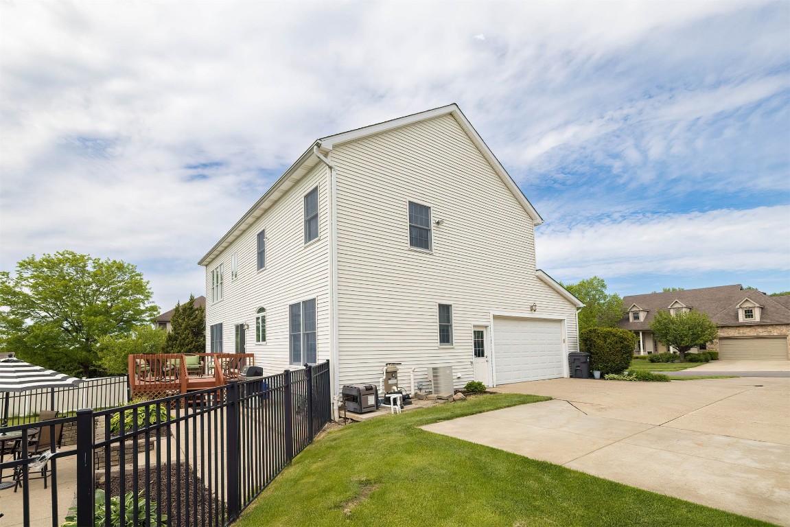6018 Pebble Creek Drive, Fairview, Pennsylvania image 44