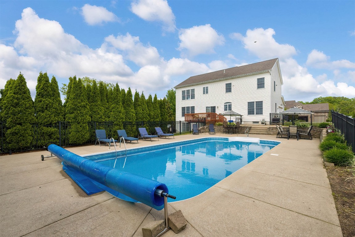 6018 Pebble Creek Drive, Fairview, Pennsylvania image 39