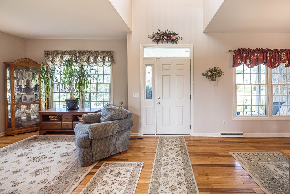6018 Pebble Creek Drive, Fairview, Pennsylvania image 4