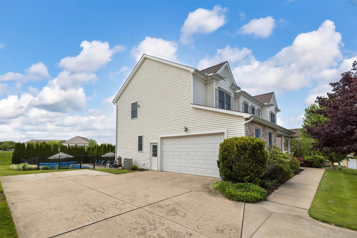 6018 Pebble Creek Drive, Fairview, Pennsylvania image 41