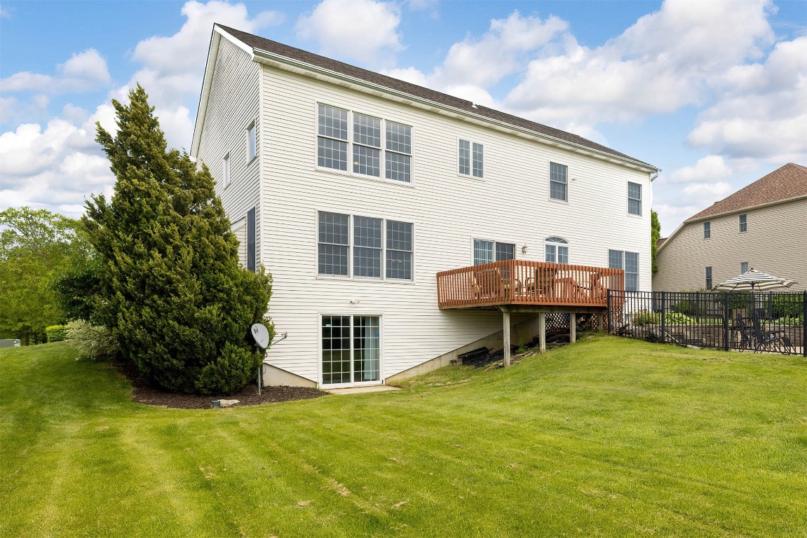 6018 Pebble Creek Drive, Fairview, Pennsylvania image 43