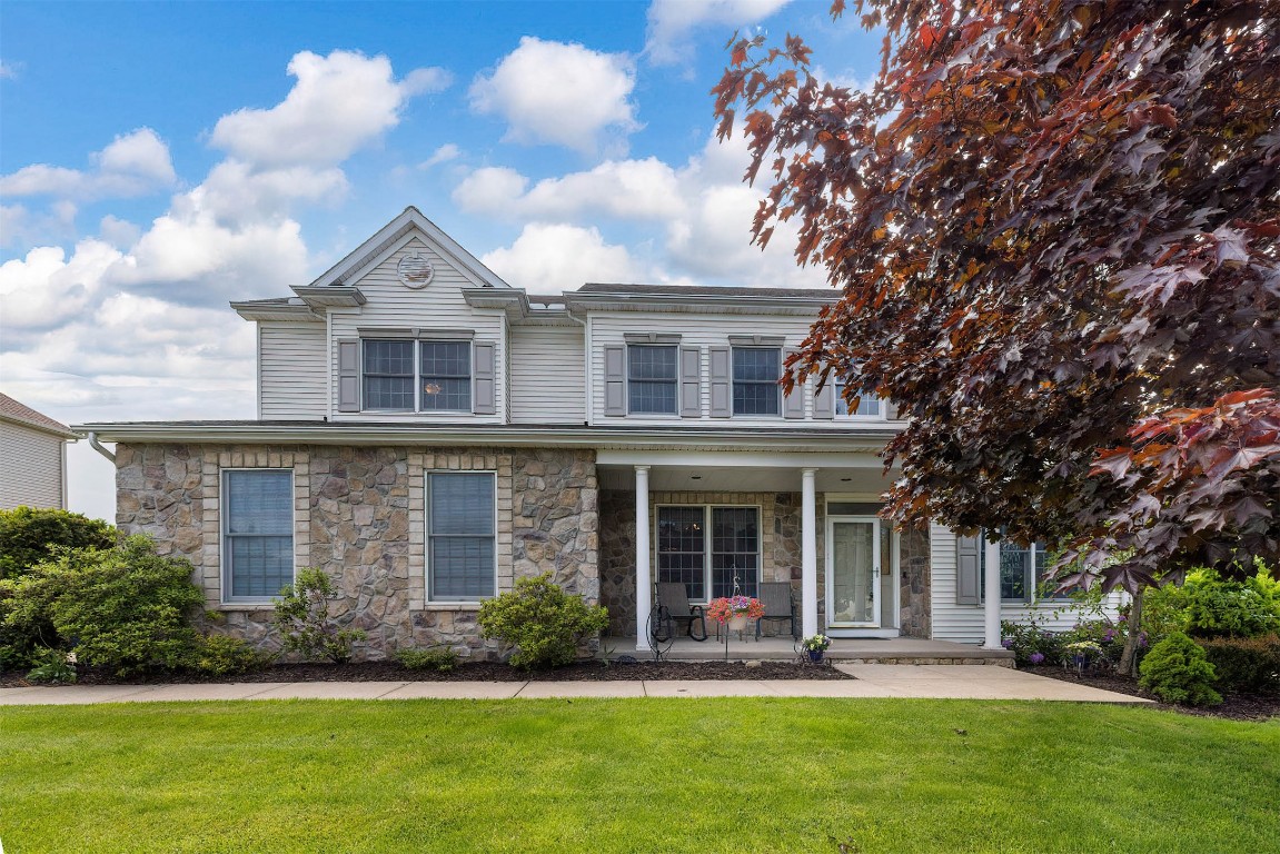 6018 Pebble Creek Drive, Fairview, Pennsylvania image 2